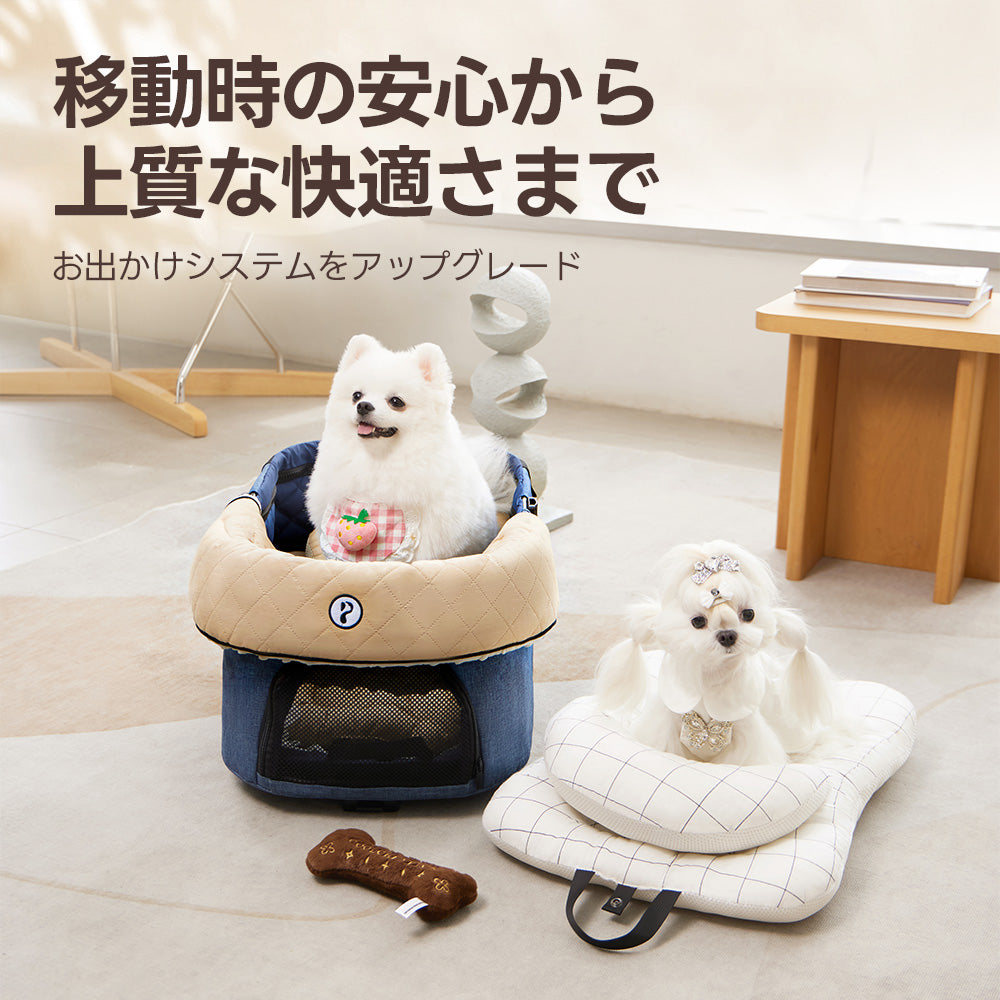 PETTENA おしゃれペットカート用クッション3点セットを犬ベッドとして使う写真ん