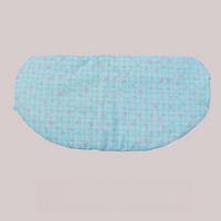 癒やし系のバタフライ花柄をあしらったグリーンペットカート用あごのせクッション。背中の蒸れを防ぐ通気性素材で、見た目の可愛さと快適な座り心地を両立。