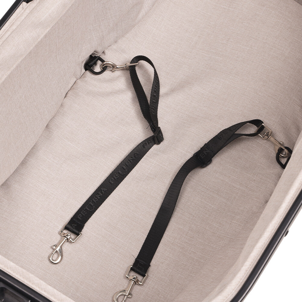 PETTENA 中型犬や多頭飼い用折りたたみ式分離型軽量ペットカート TERRAの2本飛び出し防止フックの写真