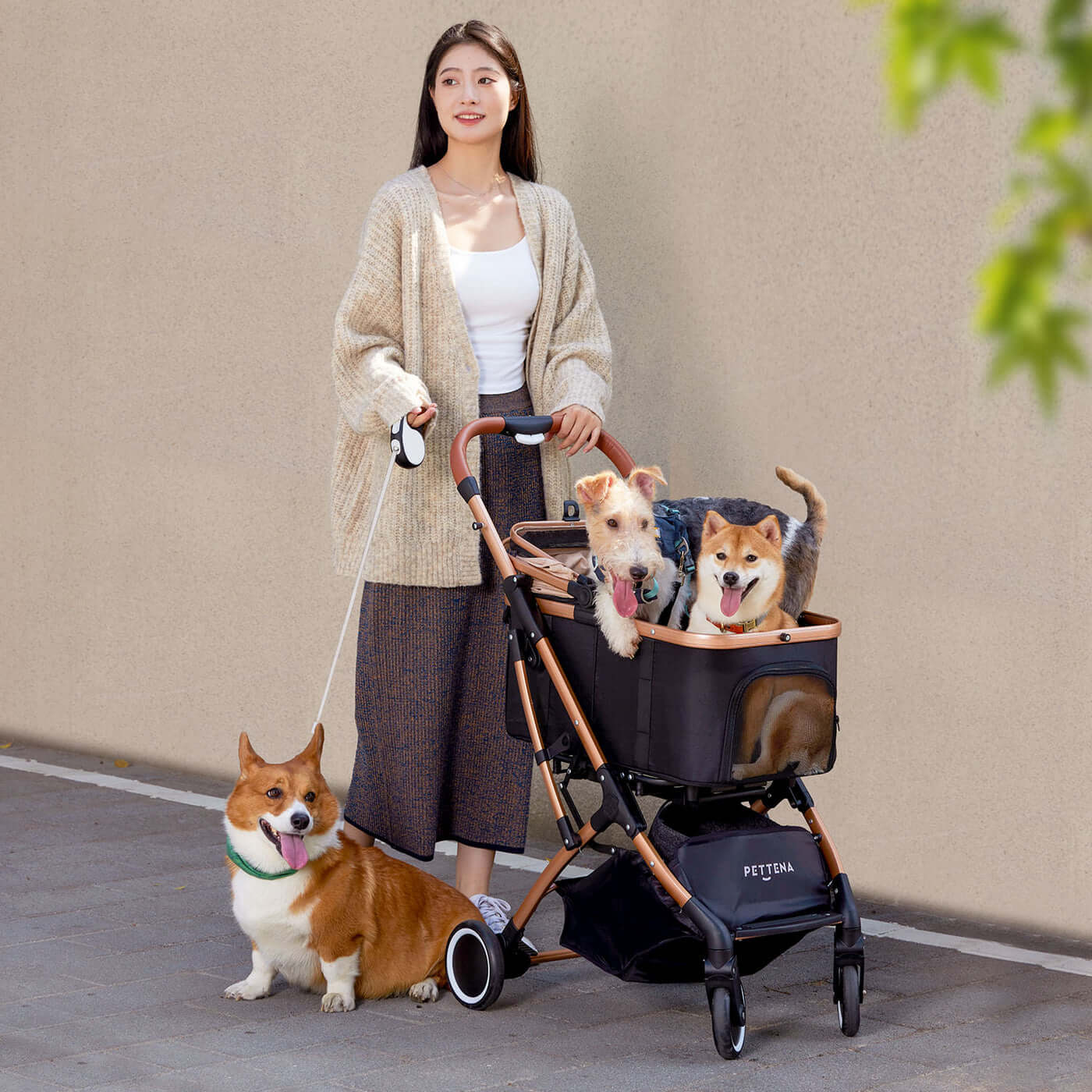 PETTENA KNIGHTペットカート、多頭対応の広々設計!複数ペット連れて外出楽々。4WAY多用途で4役一台、ワンタッチ折り畳みで持ち運び簡単。衝撃吸収サスペンション搭載、愛犬愛猫に快適移動を!