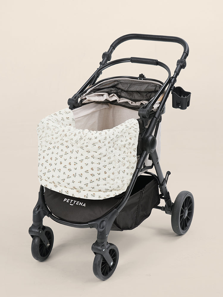 落ち着いた色合いの花柄をあしらったTERRA専用クッション。ナチュラルなベージュトーンで、大人っぽい上品さと可愛らしさを兼ね備えたボタニカルデザインです。