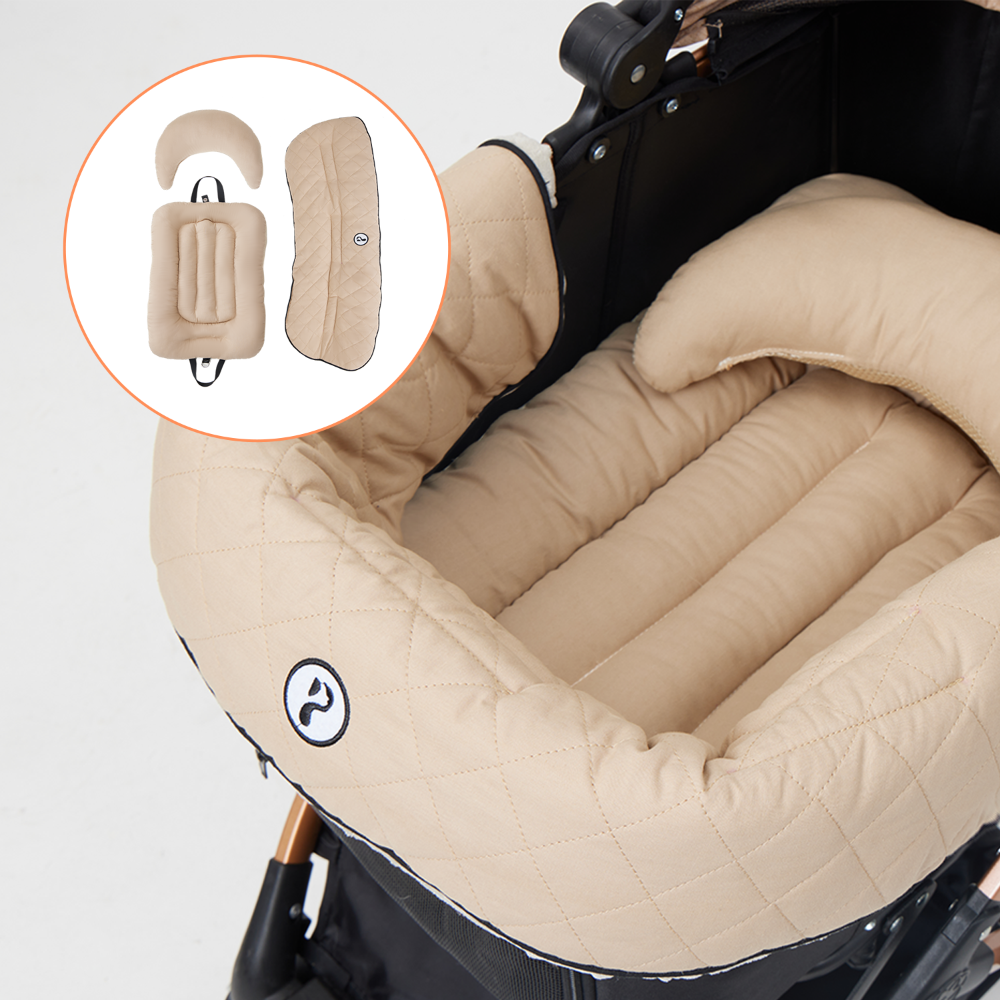 PETTENA おしゃれペットカート用クッション3点セットをペットカートに装着する様子