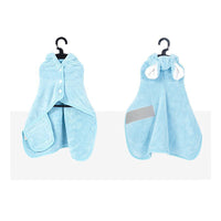 清潔感のあるブルーカラー。男の子にも似合う色合いと、シャンプー後の水分をしっかり吸い取る厚手生地の質感を伝達。